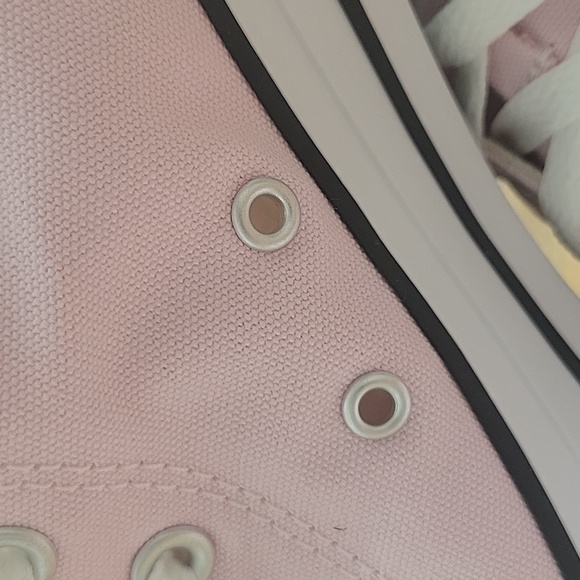Converse high top Brand new in the box. - Picture 5 of 12